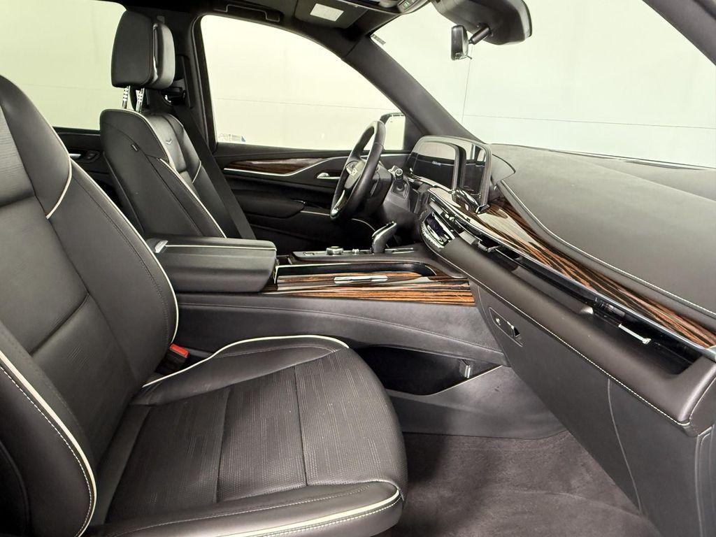 used 2024 Cadillac Escalade car, priced at $81,998