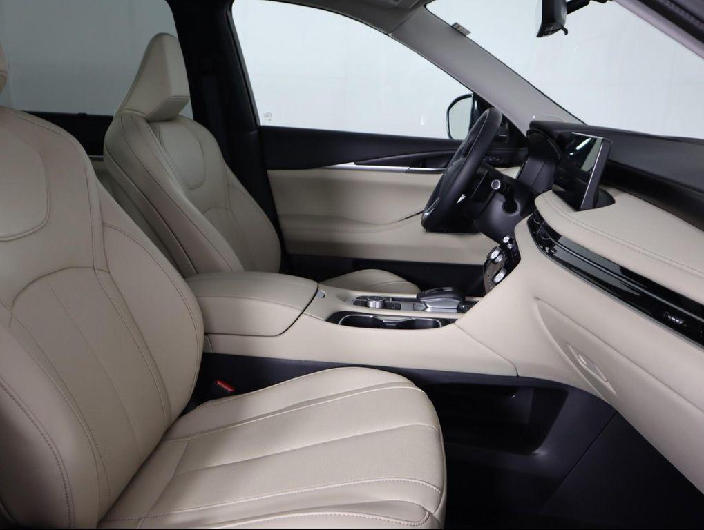 used 2025 INFINITI QX60 car, priced at $49,998