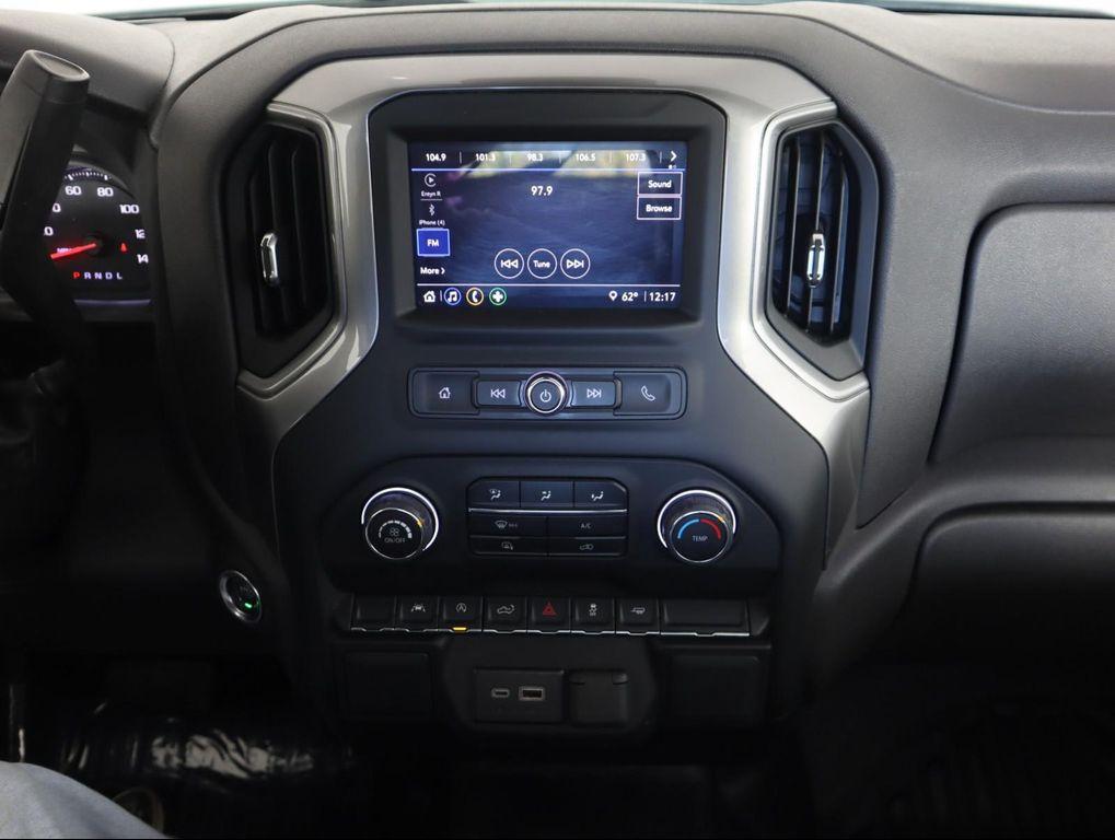 used 2024 Chevrolet Silverado 1500 car, priced at $25,998