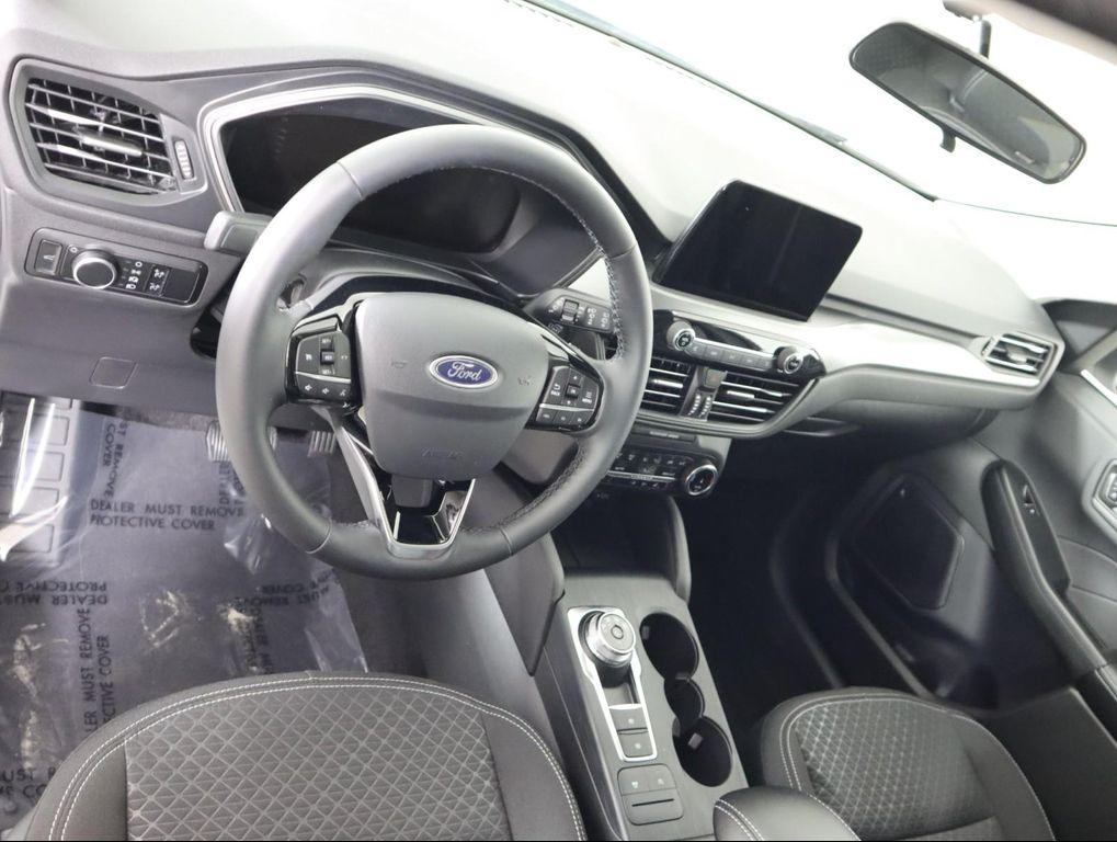 used 2024 Ford Escape car, priced at $24,998