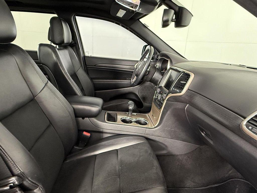used 2015 Jeep Grand Cherokee car, priced at $16,500