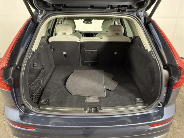 used 2022 Volvo XC60 Recharge Plug-In Hybrid car, priced at $20,998