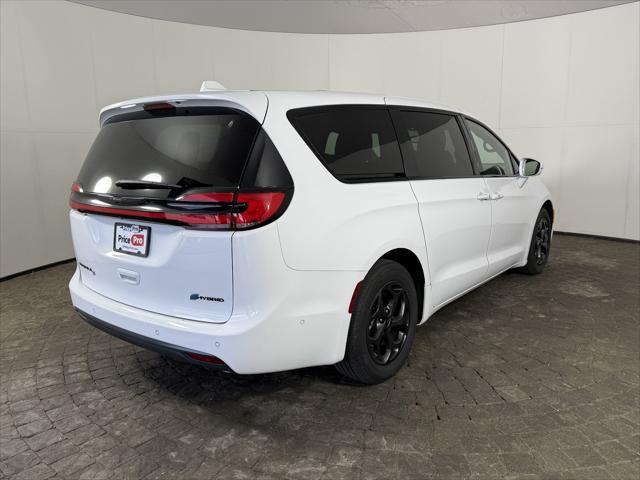 used 2022 Chrysler Pacifica Hybrid car, priced at $20,998