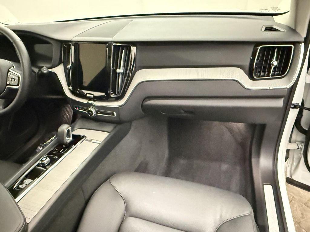 used 2025 Volvo XC60 car, priced at $36,998