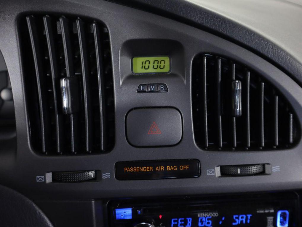 used 2005 Hyundai Elantra car, priced at $5,500