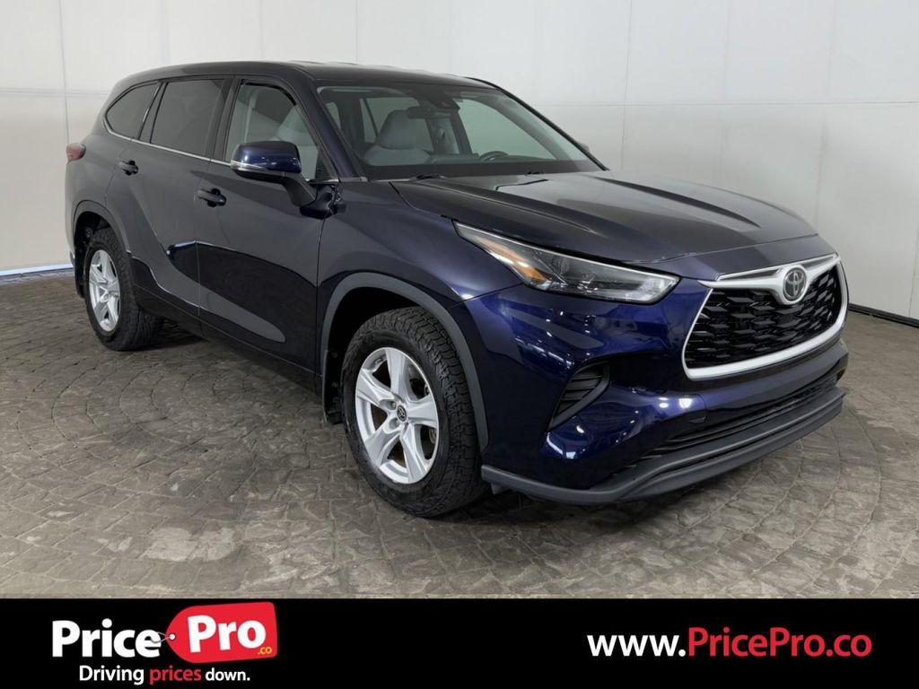 used 2022 Toyota Highlander car, priced at $27,500