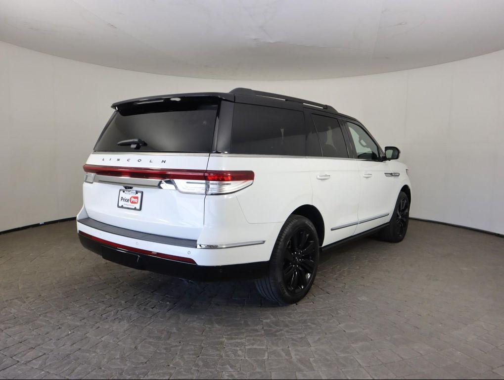 used 2024 Lincoln Navigator car, priced at $81,998