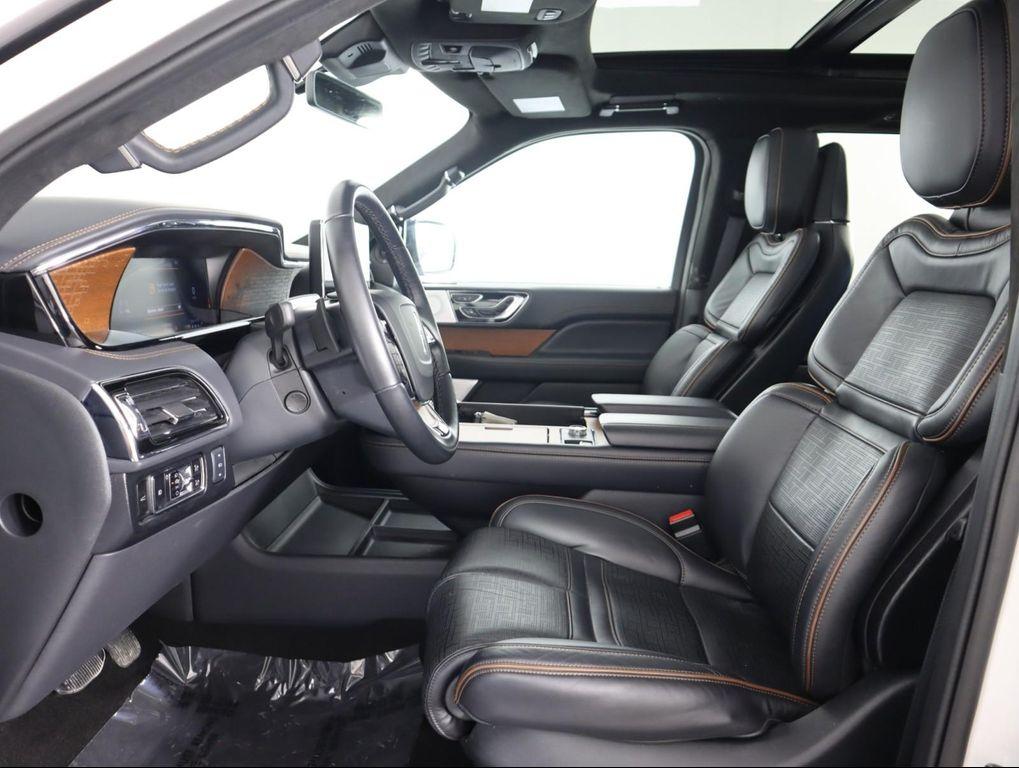 used 2024 Lincoln Navigator car, priced at $81,998