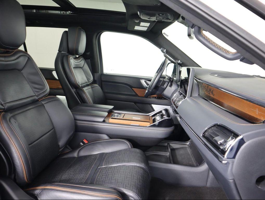 used 2024 Lincoln Navigator car, priced at $81,998