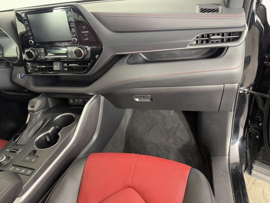 used 2022 Toyota Highlander car, priced at $40,500