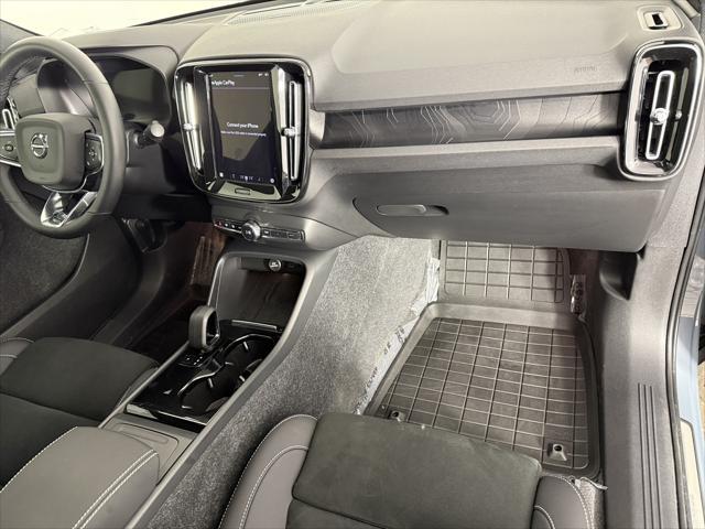 used 2022 Volvo C40 Recharge Pure Electric car, priced at $27,998