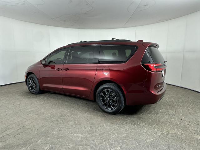 used 2022 Chrysler Pacifica car, priced at $34,500