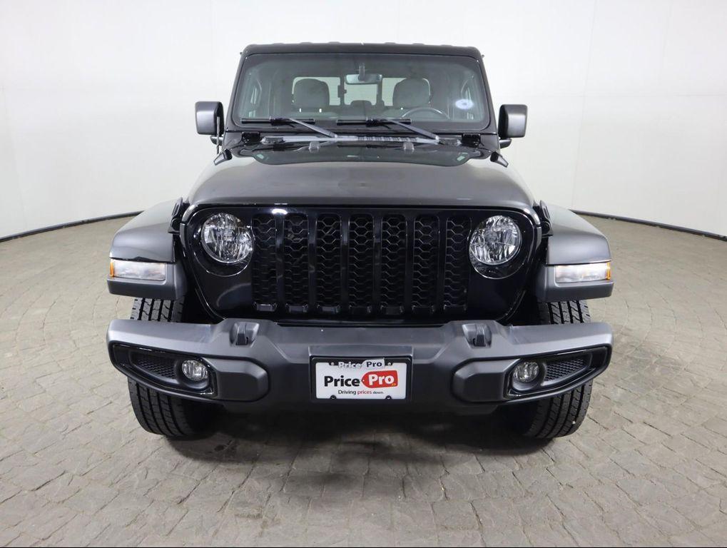 used 2022 Jeep Gladiator car, priced at $29,998