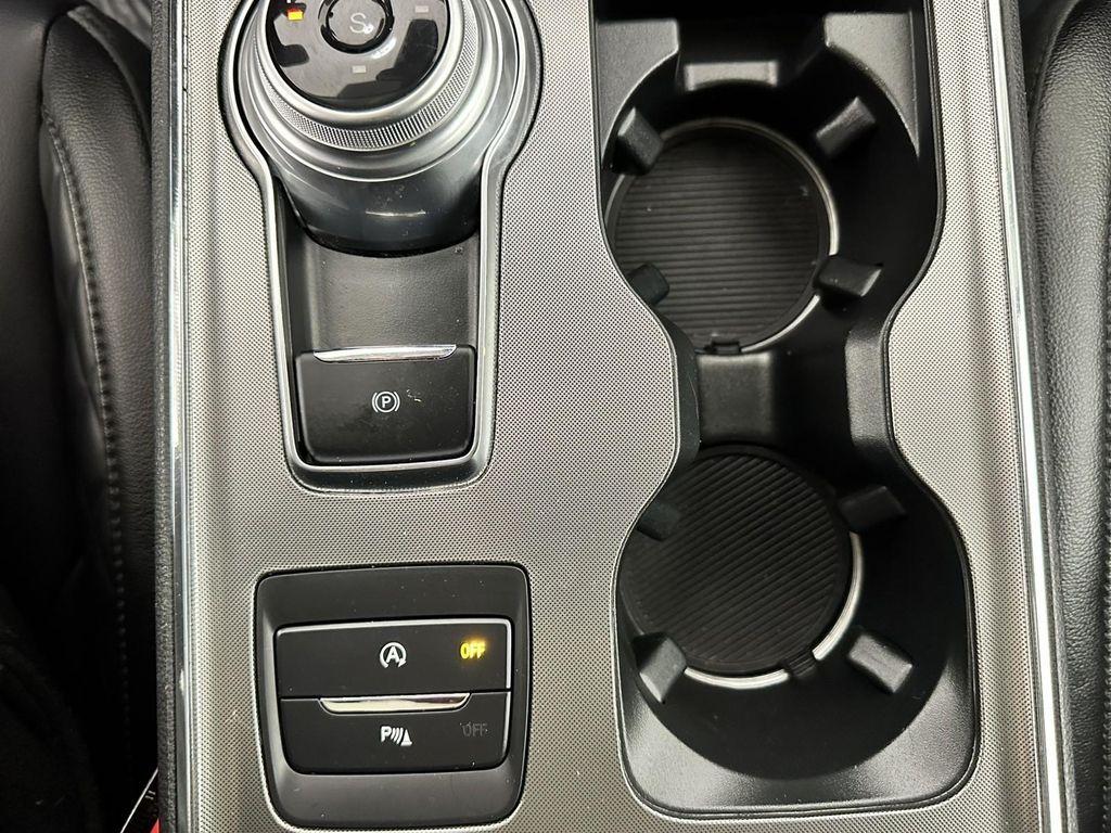 used 2024 Ford Edge car, priced at $29,998