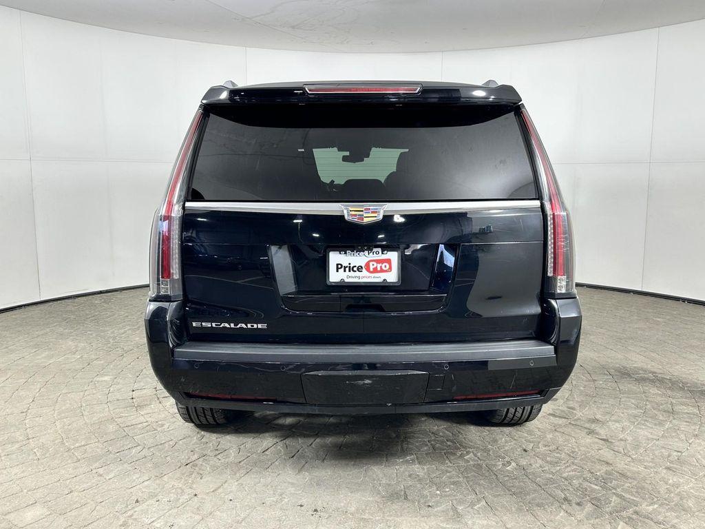 used 2020 Cadillac Escalade car, priced at $39,998