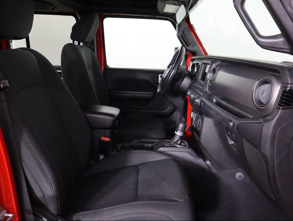 used 2021 Jeep Wrangler Unlimited car, priced at $27,998