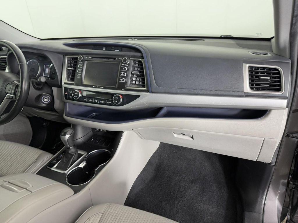 used 2019 Toyota Highlander car, priced at $22,998