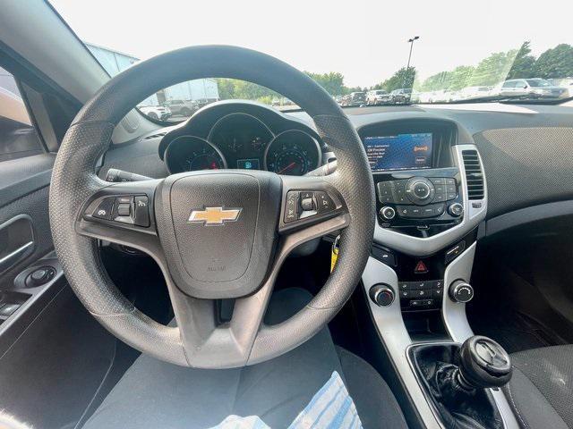 used 2015 Chevrolet Cruze car, priced at $5,988