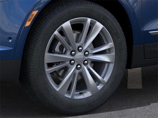 new 2025 Cadillac XT5 car, priced at $59,765
