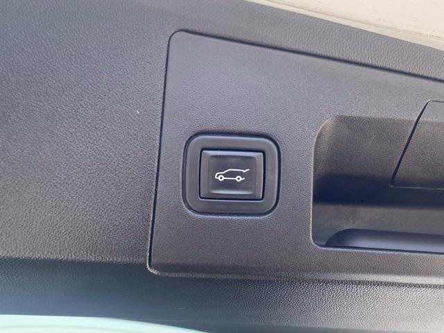 used 2023 Cadillac XT5 car, priced at $34,988