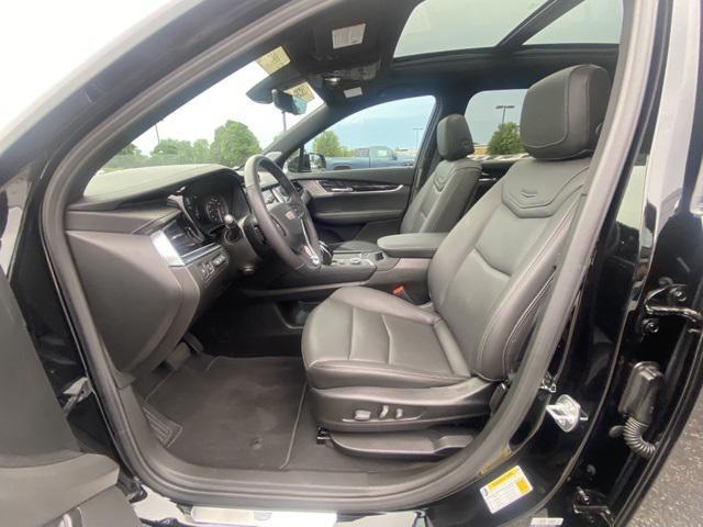 used 2025 Cadillac XT6 car, priced at $55,988
