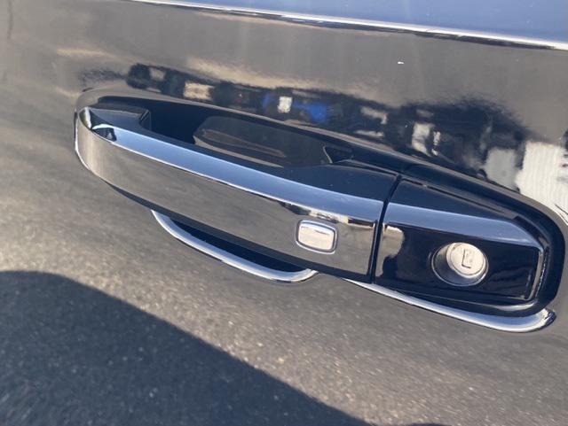 used 2022 Chevrolet Tahoe car, priced at $45,988