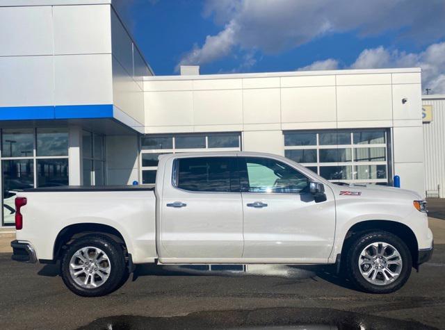 used 2022 Chevrolet Silverado 1500 car, priced at $41,988