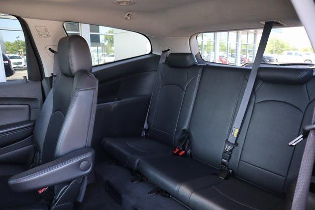used 2012 Chevrolet Traverse car, priced at $8,988