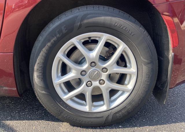 used 2017 Chrysler Pacifica car, priced at $12,555