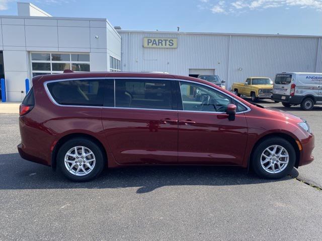 used 2017 Chrysler Pacifica car, priced at $12,555