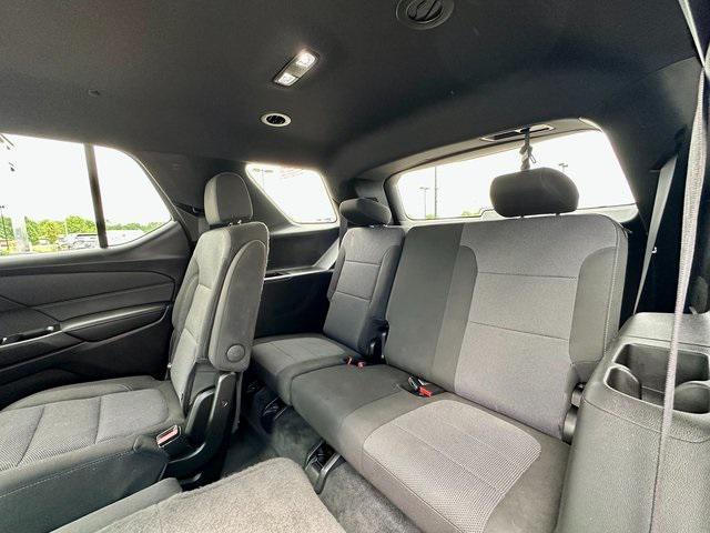 used 2022 Chevrolet Traverse car, priced at $31,988