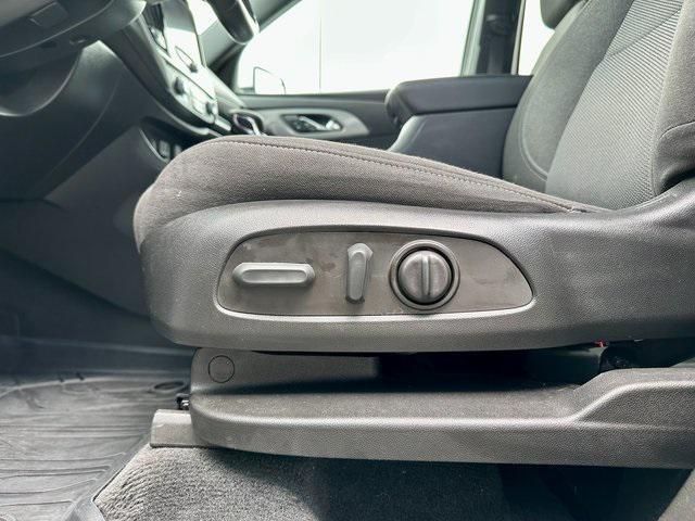 used 2022 Chevrolet Traverse car, priced at $31,988