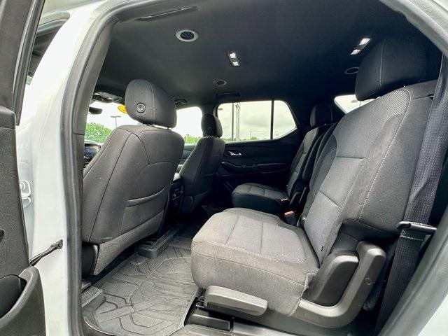used 2022 Chevrolet Traverse car, priced at $31,988