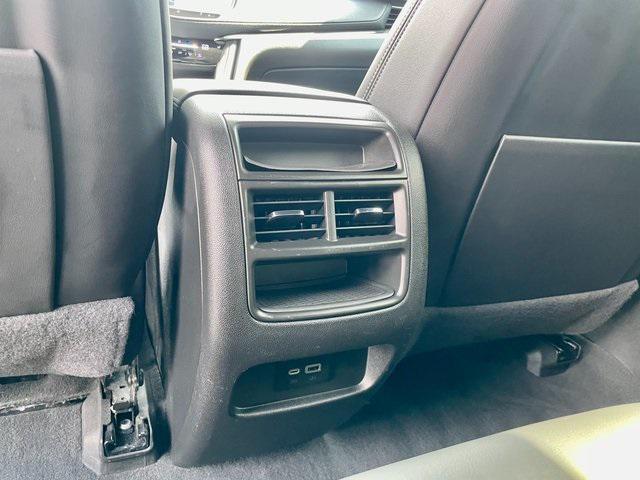 used 2021 Cadillac XT5 car, priced at $35,988