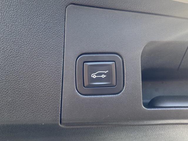used 2018 Cadillac XT5 car, priced at $20,988