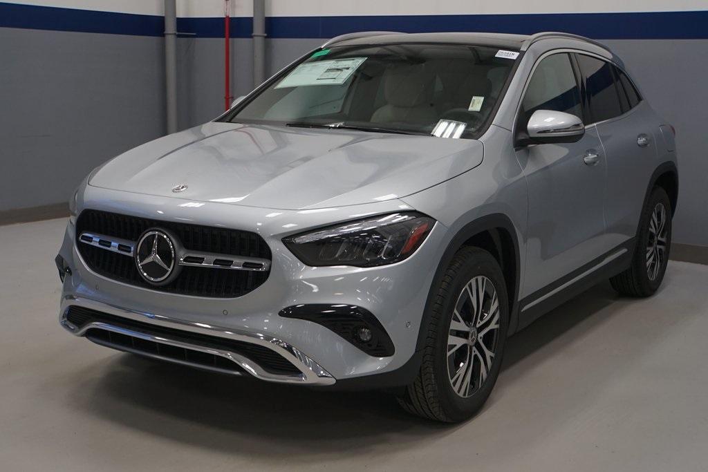 new 2025 Mercedes-Benz GLA 250 car, priced at $51,070