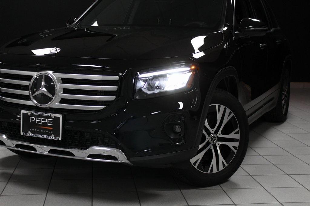used 2025 Mercedes-Benz GLB 250 car, priced at $41,595