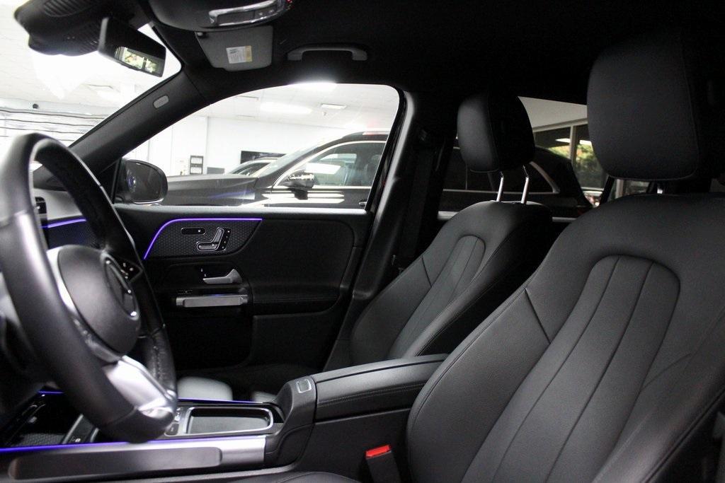 used 2025 Mercedes-Benz GLB 250 car, priced at $41,595