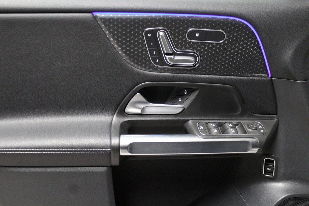 used 2025 Mercedes-Benz GLB 250 car, priced at $41,595