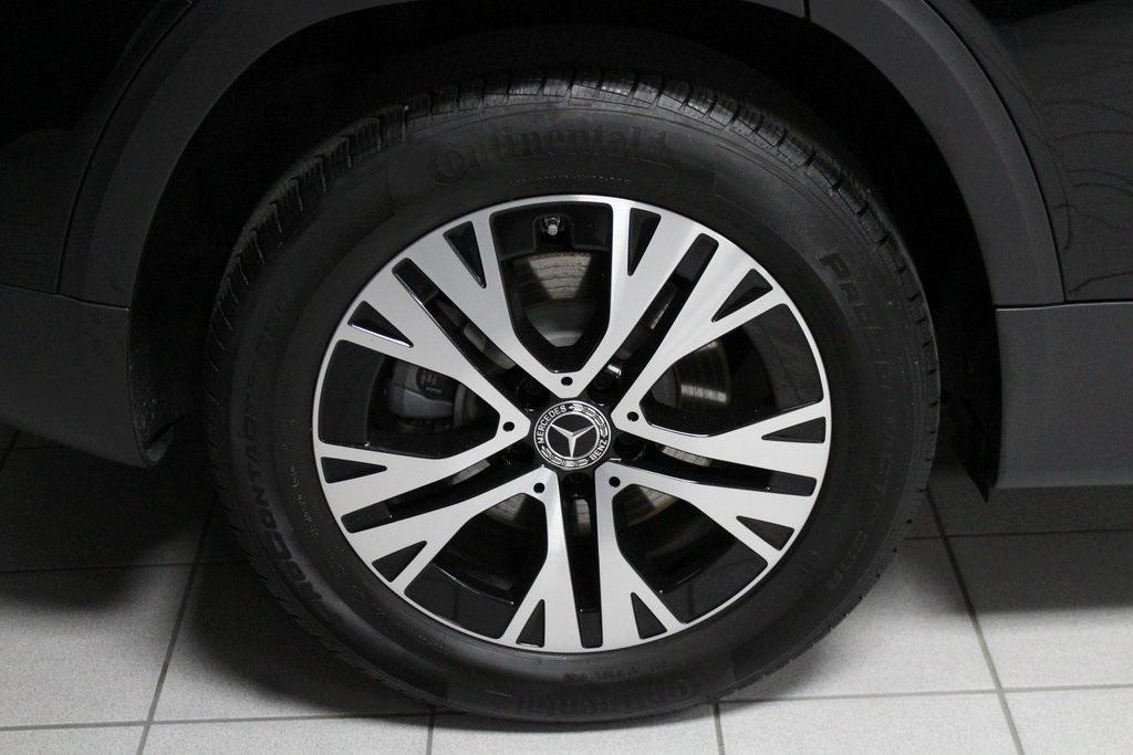 used 2025 Mercedes-Benz GLB 250 car, priced at $41,595