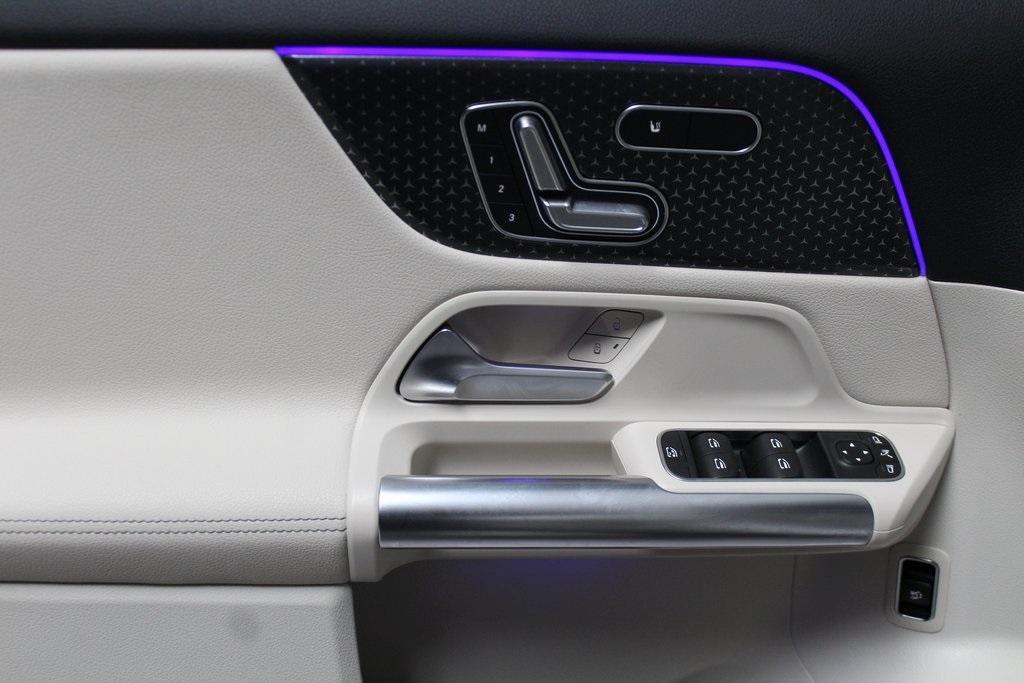 used 2025 Mercedes-Benz GLA 250 car, priced at $42,002