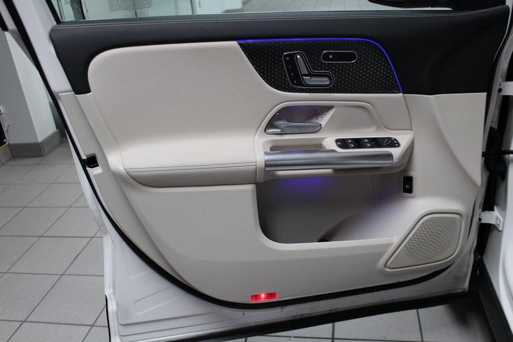 used 2025 Mercedes-Benz GLA 250 car, priced at $42,002