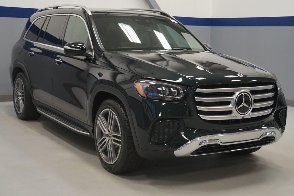 new 2025 Mercedes-Benz GLS 450 car, priced at $94,185