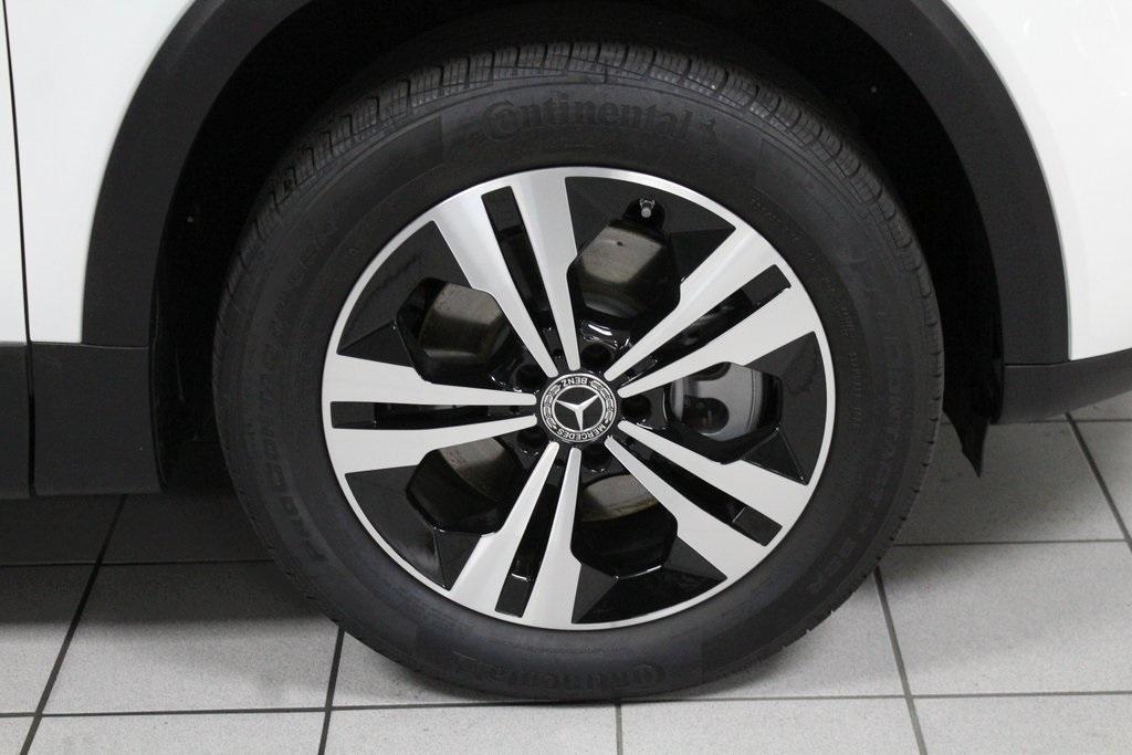 used 2025 Mercedes-Benz GLB 250 car, priced at $39,498