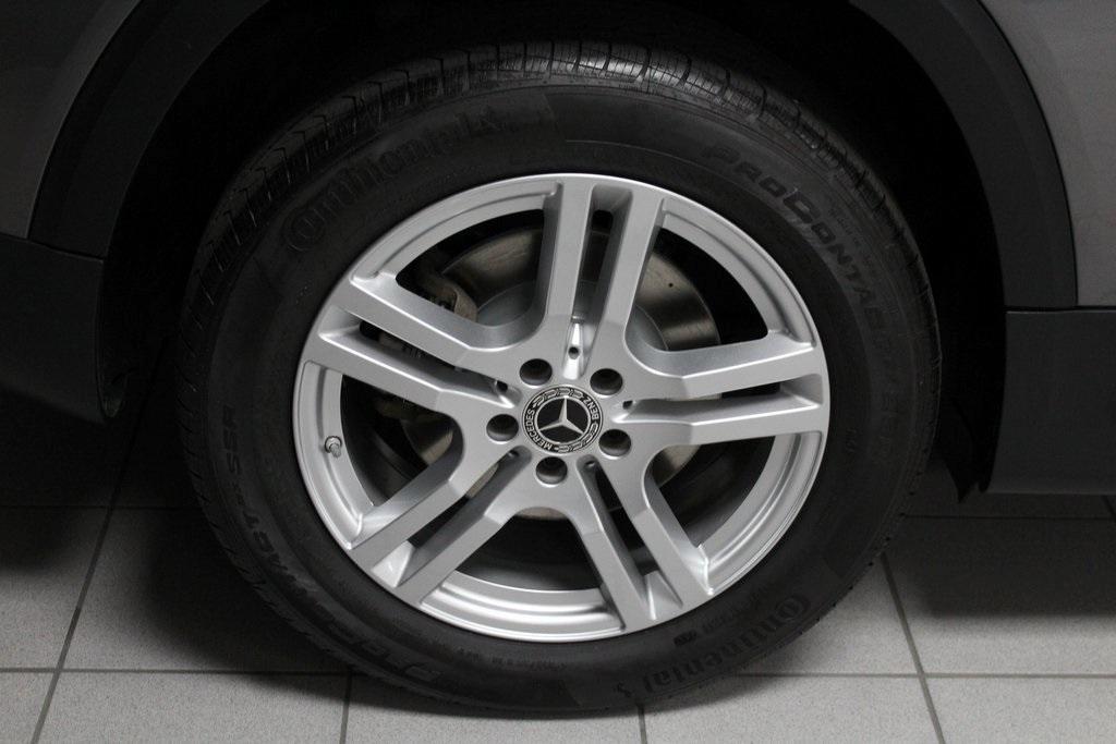 used 2022 Mercedes-Benz GLB 250 car, priced at $31,994