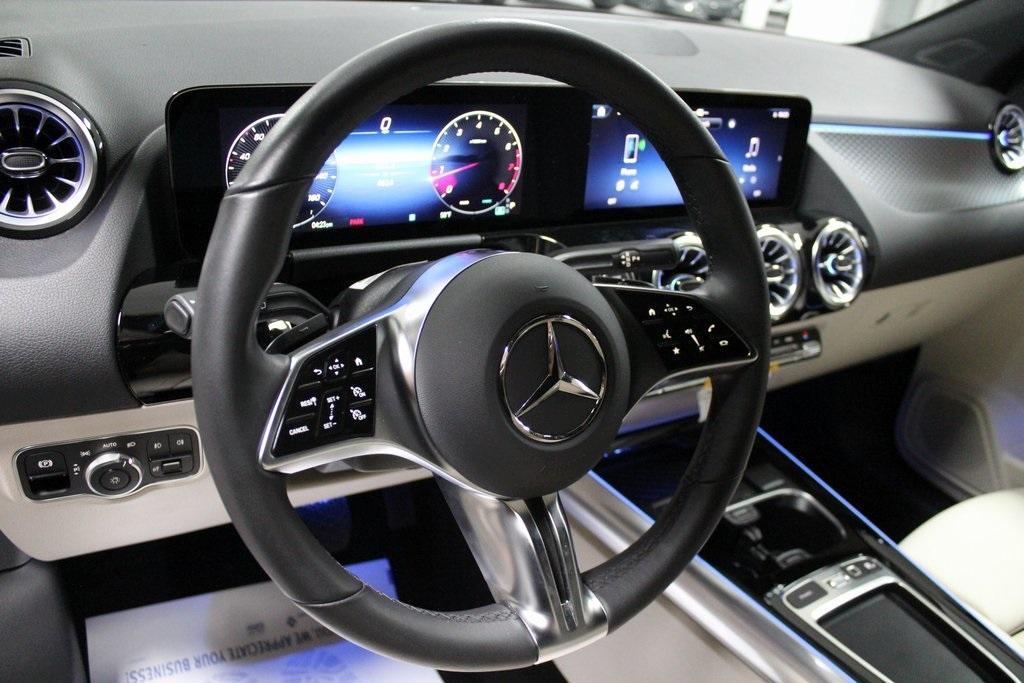 used 2025 Mercedes-Benz GLA 250 car, priced at $41,595