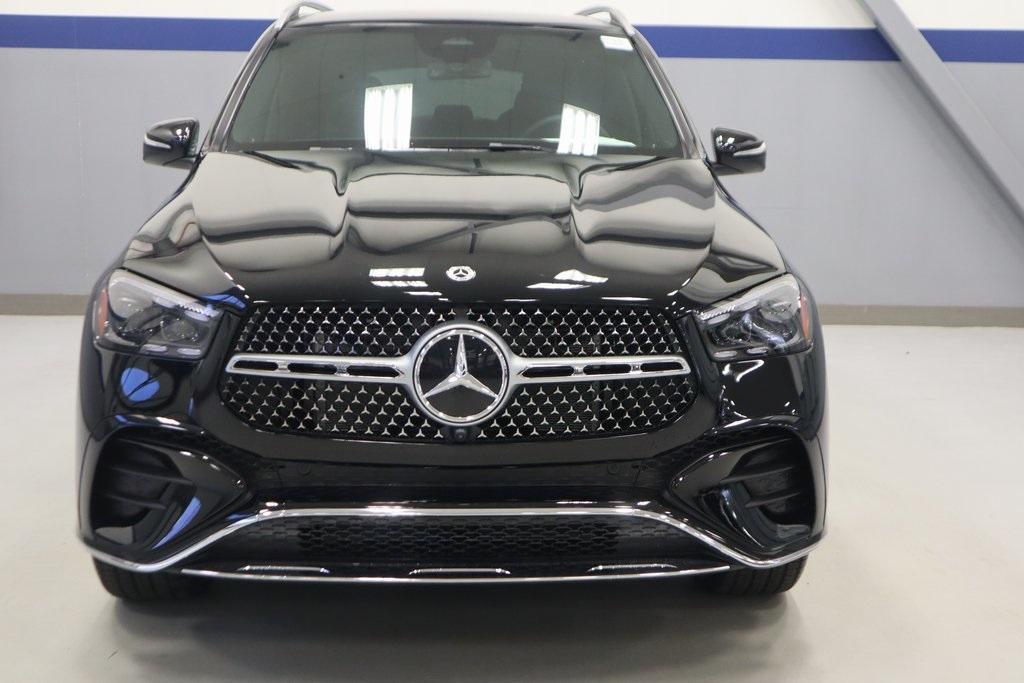 new 2025 Mercedes-Benz GLE 450 car, priced at $89,855