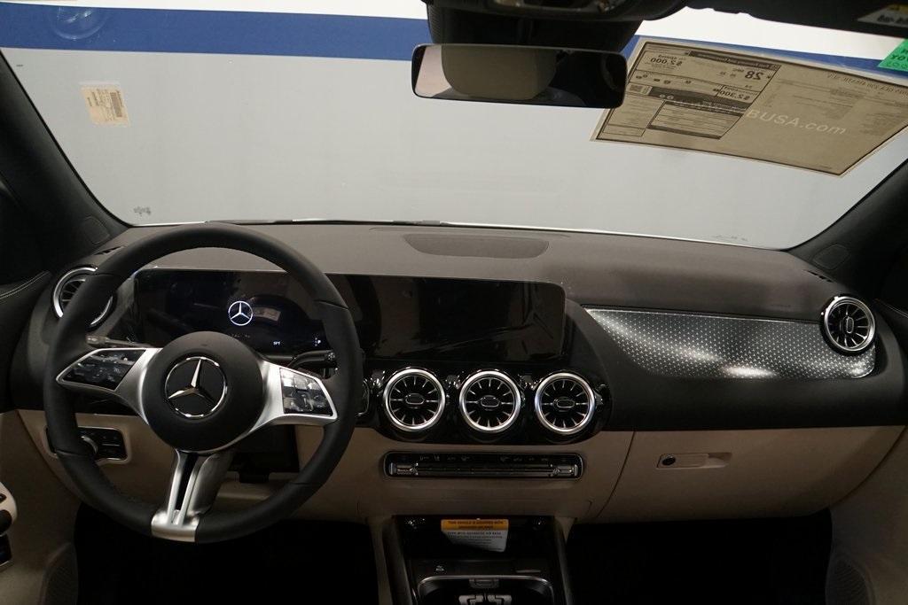 new 2025 Mercedes-Benz GLA 250 car, priced at $48,795