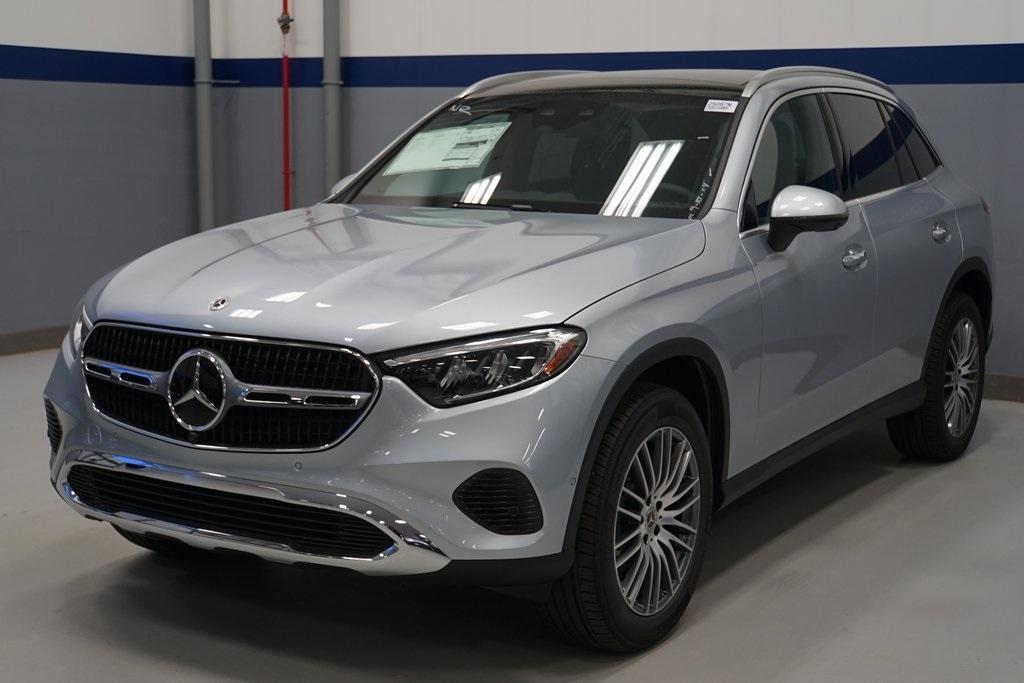 new 2025 Mercedes-Benz GLC 300 car, priced at $59,955