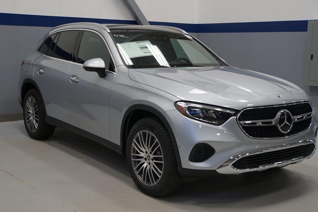 new 2025 Mercedes-Benz GLC 300 car, priced at $59,955